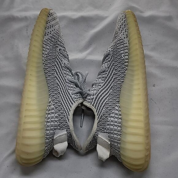 ADIDAS YEEZYS BOOST V2 NON- REFLECTIVE MENS 8 LADIES 9 COLOR GREY/WHITE VGUC - Picture 11 of 16